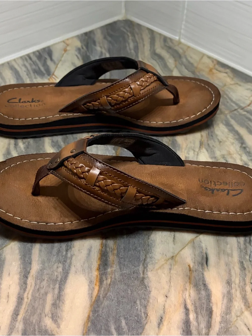 Collection by Clarks Fenner Nerice Brown Honey Leather Thong Flip Flops 6